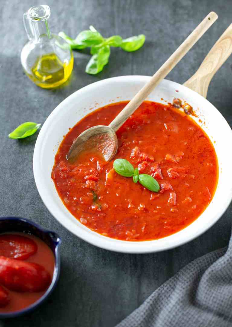 Italian Tomato Sauce With Basil 40