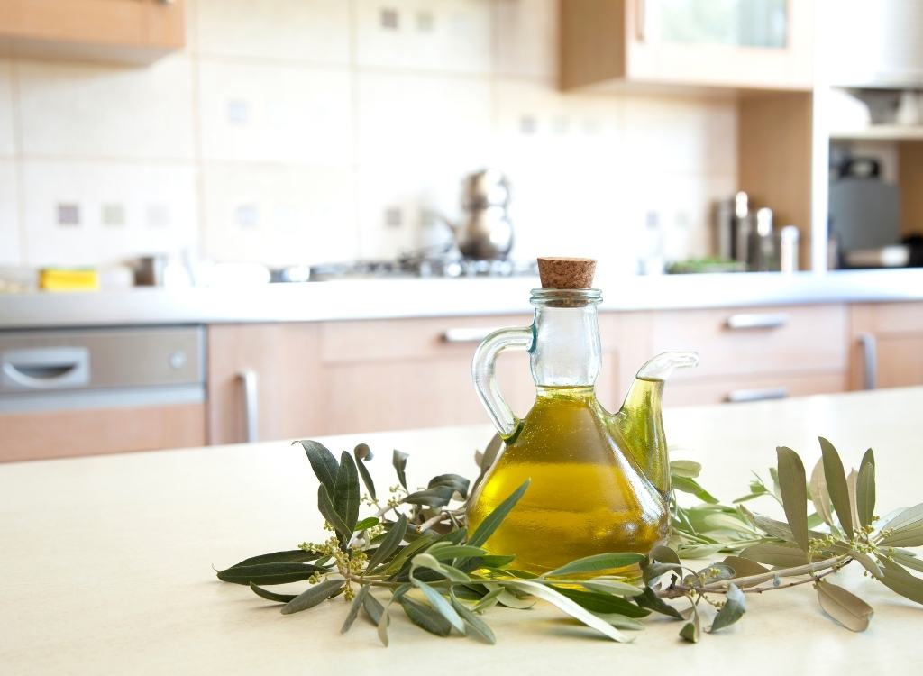 12 Surprising Health Benefits Of Olive Oil 3
