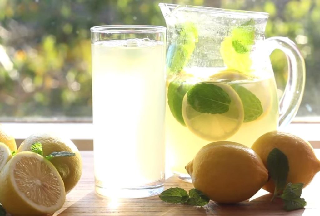 Healthy Homemade Lemonade 1