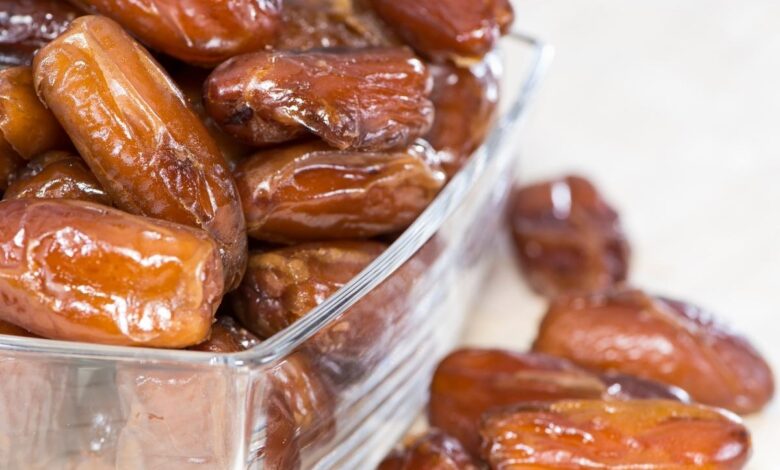 10 Amazing Health Benefits Of Dates That You Should Know! 10