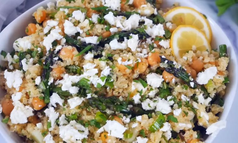 Mouthwatering Quinoa Power Salad: Asparagus, Chickpeas & Feta 1