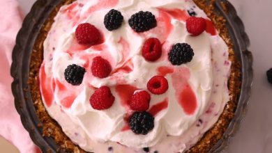 No-Bake Bramble Berry Icebox Pie: Your Summer Essential 5