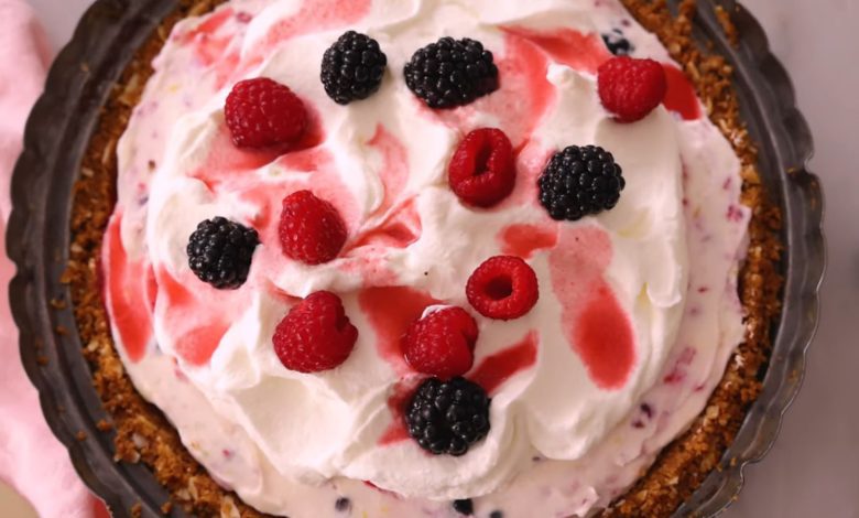 No-Bake Bramble Berry Icebox Pie: Your Summer Essential 1