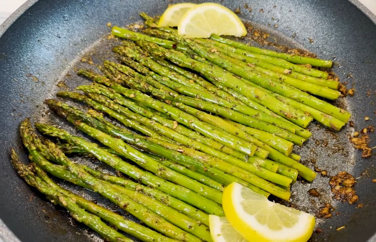 Lemon Garlic Asparagus